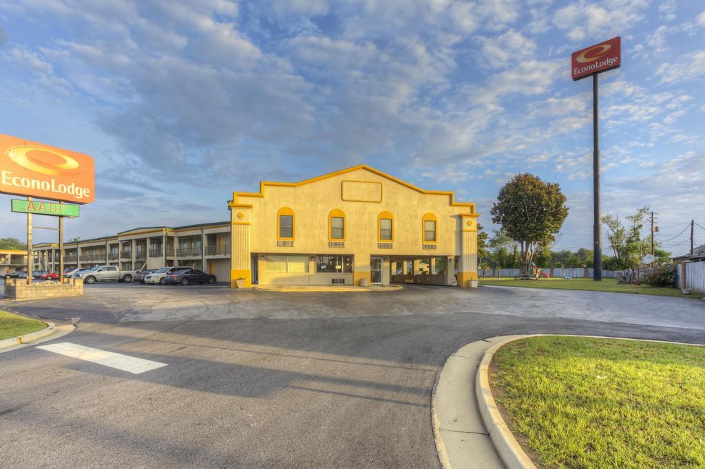 Econo Lodge Byron Buitenkant foto